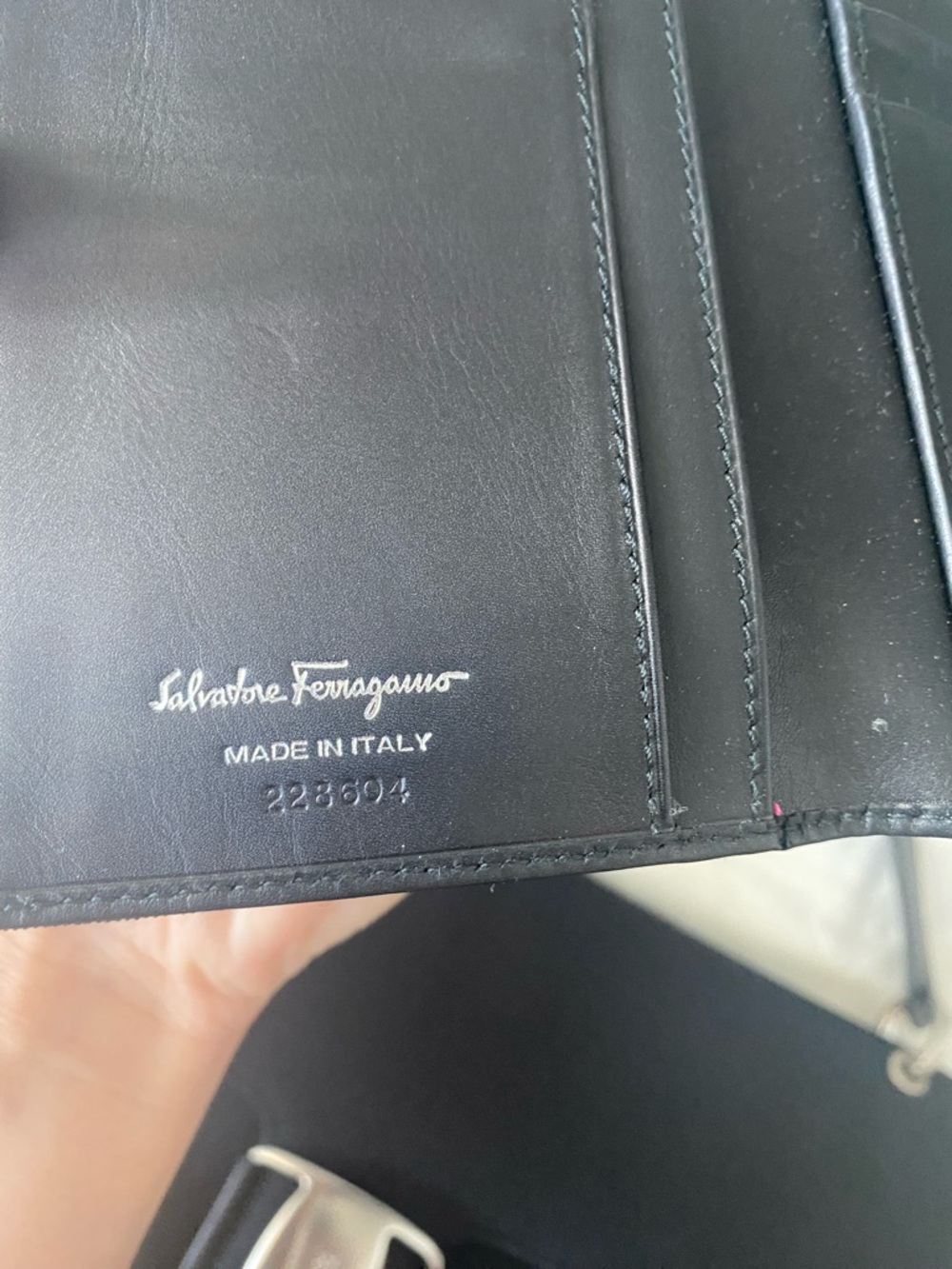 Salvatore Ferragamo Medium canvas Shoulder Bag And Wallet Set Black pre owned - Picture 16 of 17